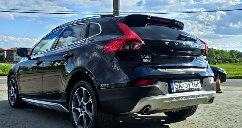 Volvo V40 cena 69900 przebieg: 144000, rok produkcji 2015 z Katowice małe 172
